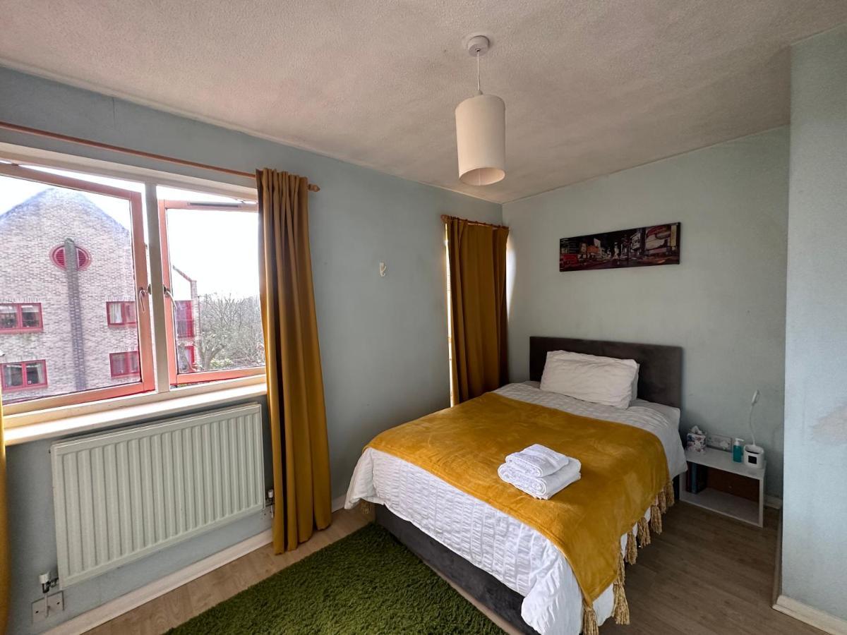 Cozy Private Room For Single Use Londres Exterior foto